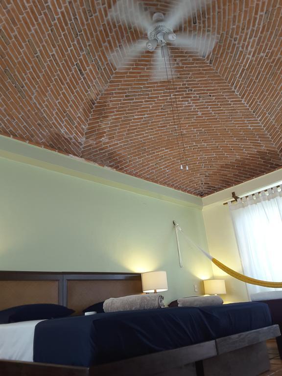 Nah Ix U Bed & Breakfast *